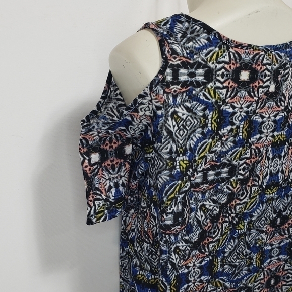 Xhilaration Cold Shoulder Patterned Blouse - Picture 2 of 6